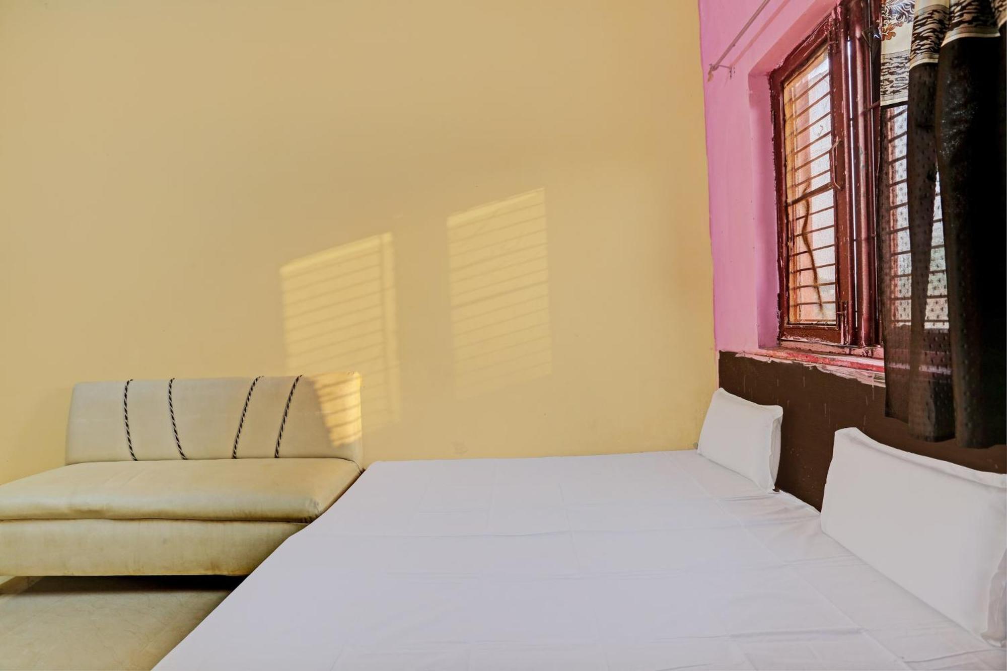 Hotel O Kamla Banquet Hall Moradabad Εξωτερικό φωτογραφία